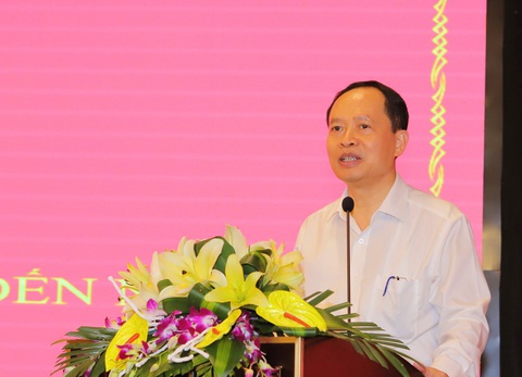 Ông Trịnh Văn Chiến và Nguyễn Đình Xứng nộp 45 tỉ đồng khắc phục sai phạm dự án Hạc Thành Tower- Ảnh 1. Ông Trịnh Văn Chiến - cựu bí thư Tỉnh ủy Thanh Hóa - phát biểu tại một hội nghị khi còn đương chức - Ảnh: HÀ ĐỒNG