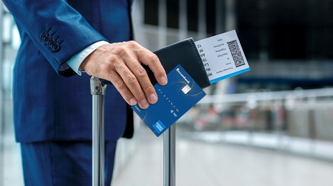 Thỏa sức chu du với bộ đôi thẻ Sacombank Platinum American Express- Ảnh 3. Bộ đôi thẻ tín dụng và thẻ thanh toán Sacombank Platinum American Express vừa ra mắt vào cuối tháng 11-2023 với đặc quyền hoàn tiền vượt trội - Ảnh: STB