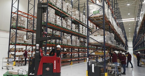 Quốc gia đầu tiên trên thế giới cung cấp thuốc hoàn toàn miễn phí cho người dân- Ảnh 1. "Siêu tổng kho dược phẩm quốc gia vì sức khỏe người dân" của Mexico. Ảnh: apnews