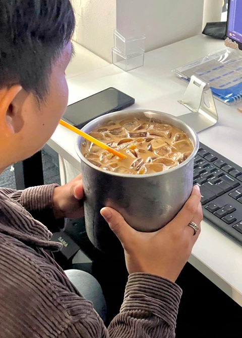 Ảnh vui 20-1: Điều ước của con khiến bố ra... 'chuồng gà'- Ảnh 6. Tỉnh cả người.