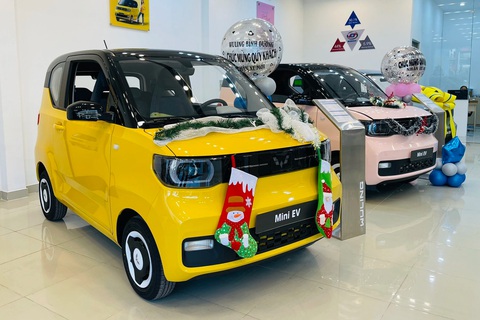 Xe điện đua khuyến mãi trước Tết, có mẫu giảm tới hơn 160 triệu- Ảnh 1. Wuling MiniEV đang được ưu đãi lớn tại đại lý - Ảnh: Đại lý Wuling/Facebook