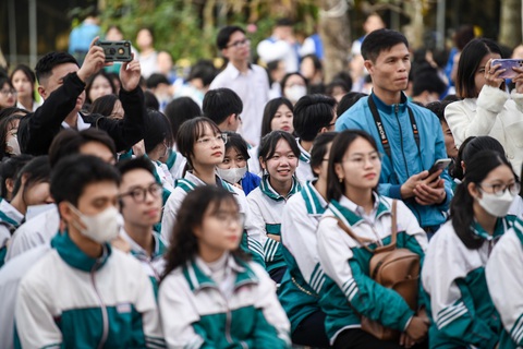 Hôm nay tư vấn tuyển sinh tại Đắk Lắk, Nam Định- Ảnh 4. Hôm nay tư vấn tuyển sinh tại Đắk Lắk, Nam Định- Ảnh 4.