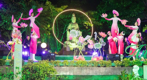Đêm nhạc An Symphony mang đến những giai điệu nhẹ nhàng, sâu lắng - Ảnh: BTC Đêm nhạc An Symphony mang đến những giai điệu nhẹ nhàng, sâu lắng - Ảnh: BTC