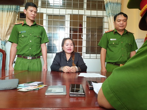 Lừa đưa người sang Hàn Quốc làm việc để chiếm đoạt hơn 10 tỉ đồng- Ảnh 1. Lê Thị Chúc Phương chiếm đoạt hơn 10 tỉ đồng của người có nhu cầu sang Hàn Quốc làm việc - Ảnh: HUY PHÁCH