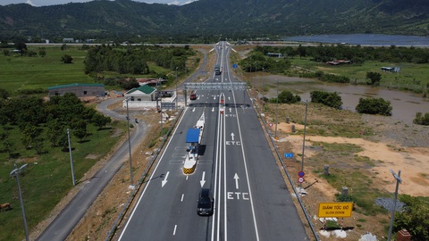 Tuyến Nha Trang - Cam Lâm phải chờ cao tốc Cam Lâm - Vĩnh Hảo mới được thu phí- Ảnh 1. Tuyến cao tốc Nha Trang - Cam Lâm sẽ ứng dụng công nghệ AI vào khai thác cao tốc - Ảnh: MINH CHIẾN