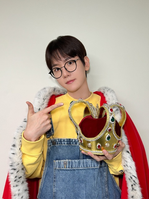 Baekhyun được khen trẻ trung ở tuổi 32 trong tạo hình Minion - Ảnh: Baekhyun Official Baekhyun được khen trẻ trung ở tuổi 32 trong tạo hình Minion - Ảnh: Baekhyun Official