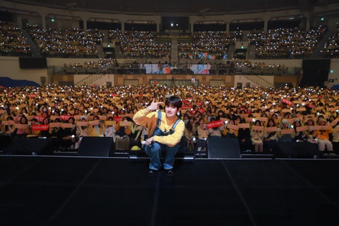 Ca sĩ Baekhyun cùng người hâm mộ trong buổi họp fan thành công ở Hàn Quốc vừa qua - Ảnh: Xportsnews Ca sĩ Baekhyun cùng người hâm mộ trong buổi họp fan thành công ở Hàn Quốc vừa qua - Ảnh: Xportsnews