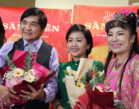 Các diễn viên Chí Tâm, Kim Huyền, Lê Trang của phim Sáng đèn - Ảnh: MI LY Từ trái sang: Các diễn viên Chí Tâm, Kim Huyền, Lê Trang của phim “Sáng đèn” - Ảnh: MI LY