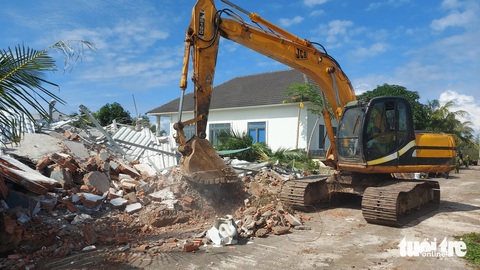 Vụ 79 biệt thự trái phép Phú Quốc: Thêm 5 người dân tự nguyện tháo dỡ- Ảnh 1. Các căn biệt thự xây dựng trái phép ở ấp Đường Bào (xã Dương Tơ, TP Phú Quốc) - Ảnh: CHÍ CÔNG