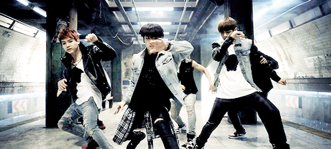 BTS đầu tư vũ đạo đẹp mắt cho MV Danger - Ảnh: Cắt từ clip BTS đầu tư vũ đạo đẹp mắt cho MV Danger - Ảnh: Cắt từ clip
