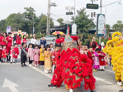 Chương trình Happy Tết 2024 lan toả bản sắc văn hoá Tết truyền thống- Ảnh 2. Happy Tết 2024 mang chủ đề: Lan tỏa bản sắc văn hóa Tết truyền thống