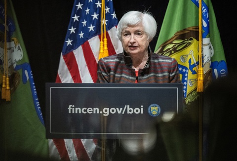 Ngày 23-1, Bộ trưởng Tài chính Mỹ Janet Yellen trấn an Thủ tướng Ukraine về tình hình viện trợ của Washington cho nước này - Ảnh: AFP Ngày 23-1, Bộ trưởng Tài chính Mỹ Janet Yellen trấn an Thủ tướng Ukraine Denys Shmyhal về tình hình viện trợ của Washington cho nước này - Ảnh: AFP