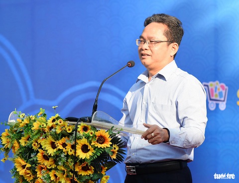 Ông Phạm Minh Tuấn phát biểu khai mạc hoạt động hoạt động chăm lo Tết Giáp Thìn năm 2024, nhằm nêu bật lên ý nghĩa giúp đỡ bà con khó khăn trong khu vực TP.HCM - Ảnh: HẢI QUỲNH Ông Phạm Minh Tuấn phát biểu khai mạc hoạt động hoạt động chăm lo Tết Giáp Thìn năm 2024, nhằm nêu bật lên ý nghĩa giúp đỡ bà con khó khăn trong khu vực TP.HCM
