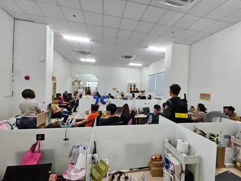 Chiến công đặc biệt của Công an Đà Nẵng: Phá đường dây cho vay nặng lãi 9.000 tỉ- Ảnh 1. Đường dây cho vay nặng lãi quy mô 9.000 tỉ đồng đã bị công an triệt phá - Ảnh: H.B.