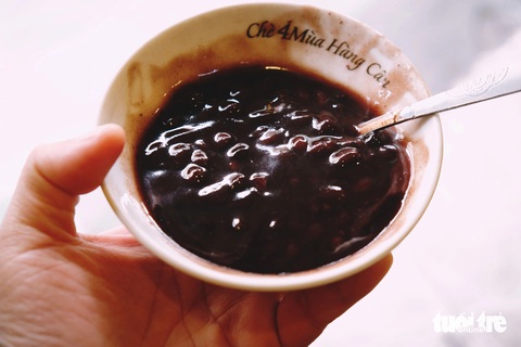 Chè đậu đen nóng, ăn để thương nhớ mùa hè đã qua - Ảnh: ĐẬU DUNG Chè đỗ (đậu) đen nóng, ăn để thương nhớ mùa hè đã qua - Ảnh: ĐẬU DUNG