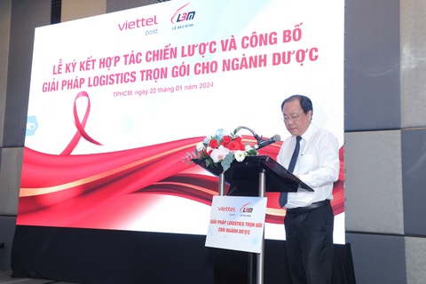 Viettel Post và Lê Bảo Minh ‘bắt tay’ cung cấp giải pháp logistics trọn gói cho ngành dược- Ảnh 3. Ông Nguyễn Hoài Nam, phó giám đốc Sở Y tế TP.HCM, phát biểu tại lễ ký kết phát triển logistics ngành dược.
