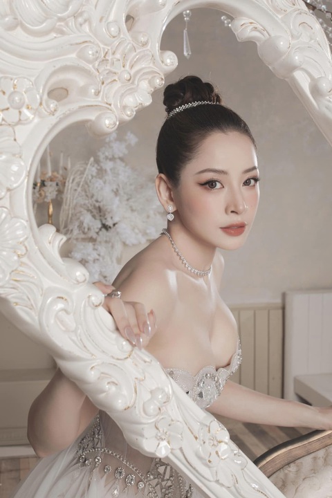 Chi Pu chính thức tung MV tiếng Hoa cùng ảnh hậu Trung Quốc - Lưu Nhã Sắt- Ảnh 2. Chi Pu ngày càng chiếm trọn tình yêu thương của khán giả nhờ vào sự nỗ lực không ngừng nghỉ của mình
