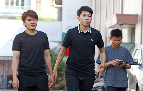 Trần Thị Thu, Kim Thanh và Bích Thùy (từ trái sang) sau cuộc họp với Sở Văn hóa - Thể thao TP.HCM vào sáng 24-1 - Ảnh: Q.T. Trần Thị Thu, Kim Thanh và Bích Thùy (từ trái sang) sau cuộc họp với Sở Văn hóa - Thể thao TP.HCM vào sáng 24-1 - Ảnh: Q.T.