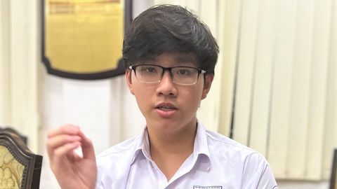 Va vấp giúp tôi hoàn thiện hơn- Ảnh 1. Dương Kiến Khải chia sẻ về việc học tập và cuộc sống của mình - Ảnh: CÔNG NHẬT