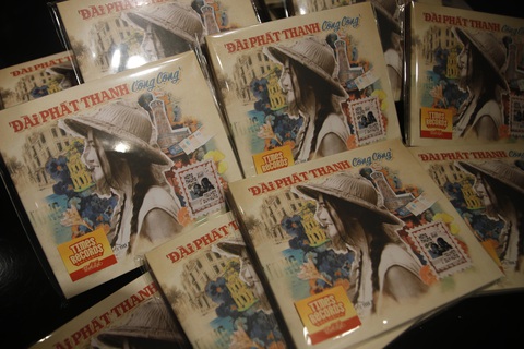 Hồng Nhung hát về Hà Nội đầy lãng mạn trong album Đài phát thanh công cộng- Ảnh 2. Album Đài phát thanh công cộng - Ảnh: HỒ LAM