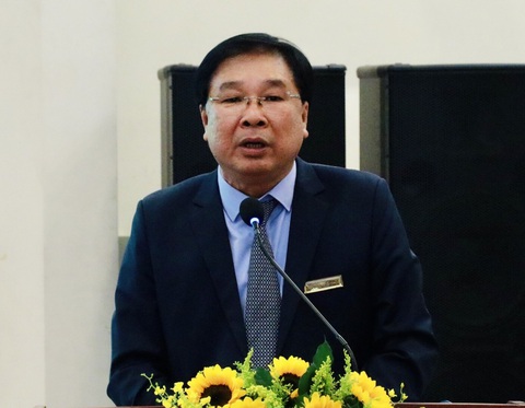 Nhạc sĩ Đinh Trung Cẩn - tổng giám đốc Trung tâm Bảo vệ quyền tác giả âm nhạc Việt Nam - Ảnh: HOÀI PHƯƠNG Nhạc sĩ Đinh Trung Cẩn - tổng giám đốc Trung tâm Bảo vệ quyền tác giả âm nhạc Việt Nam - Ảnh: HOÀI PHƯƠNG