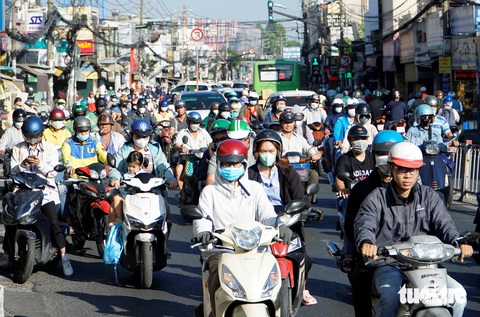 Năm 2023, TP.HCM giảm 12/24 'điểm nóng' ùn tắc- Ảnh 1. Thời gian tới, TP.HCM tiếp tục triển khai nhiều biện pháp để kéo giảm điểm ùn tắc, tai nạn giao thông - Ảnh: THU DUNG