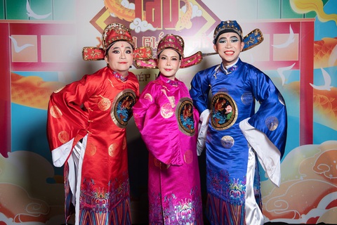 Táo hồng (Việt Hương), Táo xanh (Minh Dự), Táo đỏ (Đại Nghĩa) - Ảnh: BTC Táo Hồng (Việt Hương), Táo Xanh (Minh Dự), Táo Đỏ (Đại Nghĩa) - Ảnh: BTC