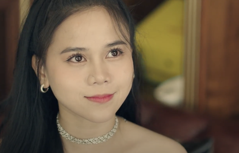 Đoàn Trinh, gương mặt mới được Lê Hoàng chọn đóng vai tiểu tam trong phim về chủ đề ngoại tình - Ảnh: ĐPCC Đoàn Trinh, gương mặt mới được Lê Hoàng chọn đóng vai tiểu tam trong phim về chủ đề ngoại tình - Ảnh: ĐPCC