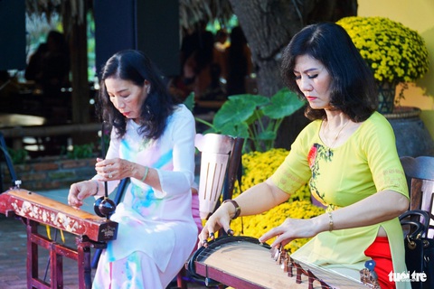 Không gian biểu diễn các nhạc cụ truyền thống - Ảnh: TRẦN HOÀI Không gian biểu diễn các nhạc cụ truyền thống - Ảnh: TRẦN HOÀI