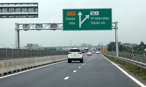 Cục Đường bộ đề nghị nâng tốc độ tối đa lên 90km/h trên cao tốc 4 làn xe hạn chế- Ảnh 1. Cao tốc Cao Bồ - Mai Sơn có quy mô 4 làn hạn chế, đang khai thác tốc độ tối đa 80km/h - Ảnh: TUẤN PHÙNG