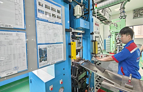 Nhà máy cơ khí chính xác của một doanh nghiệp Việt khánh thành vào cuối năm 2023 tại Khu công nghệ cao TP.HCM - Ảnh: ĐỨC THIỆN Nhà máy cơ khí chính xác của một doanh nghiệp Việt khánh thành vào cuối năm 2023 tại Khu công nghệ cao TP.HCM - Ảnh: ĐỨC THIỆN
