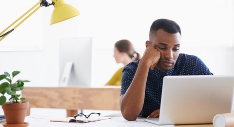 Ảnh minh họa ngồi làm việc - Ảnh: ERGOLINK.COM.AU Ảnh minh họa ngồi làm việc - Ảnh: ERGOLINK.COM.AU