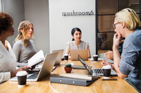 Nam và nữ dưới 30 tuổi ngày nay đang trải qua sự khác nhau lớn về nhân sinh quan - Ảnh: LINKEDIN Nam và nữ dưới 30 tuổi ngày nay đang trải qua sự khác nhau lớn về nhân sinh quan - Ảnh: LINKEDIN