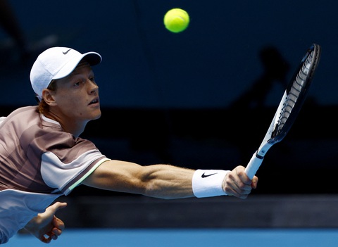 Sinner tiến gần đến danh hiệu Grand Slam đầu tiên trong sự nghiệp - Ảnh: REUTERS Sinner tiến gần đến danh hiệu Grand Slam đầu tiên trong sự nghiệp - Ảnh: REUTERS
