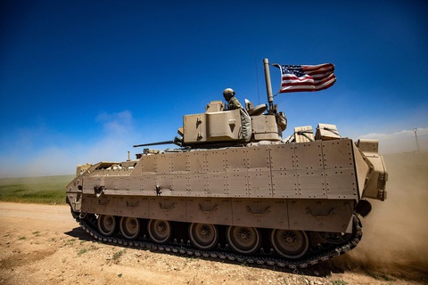 Một xe chiến đấu Bradley của Mỹ - Ảnh: AFP Một xe chiến đấu Bradley của Mỹ - Ảnh: AFP