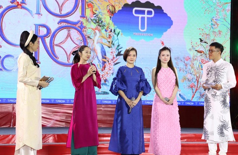 Thanh Ngọc, Bảo Anh, Dương Hoàng Yến chia sẻ về chương trình - Ảnh: HOÀI PHƯƠNG Thanh Ngọc, Bảo Anh, Dương Hoàng Yến chia sẻ về chương trình - Ảnh: HOÀI PHƯƠNG