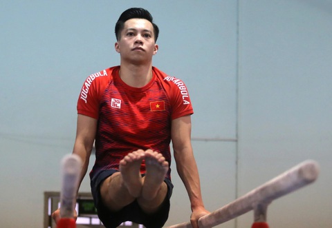 VĐV Lê Thanh Tùng VĐV Lê Thanh Tùng tập luyện tại TP.HCM - Ảnh: ĐỨC KHUÊ