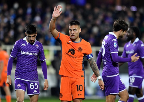 Tin tức thể thao sáng 29-1: Man United thắng nhọc nhằn đội hạng tư ở Cúp FA- Ảnh 3. Lautaro Martinez giúp Inter Milan lên đầu bảng - Ảnh: REUTERS