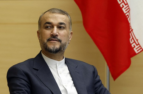 Iran và Pakistan chìa cành ô liu sau loạt không kích ăn miếng trả miếng- Ảnh 1. Ngoại trưởng Iran Hossein Amir-Abdollahian - Ảnh: POLITICO