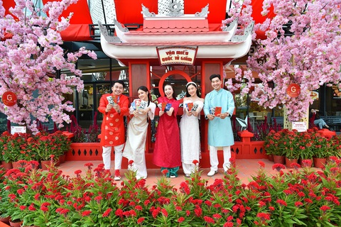 Du Xuân đa sắc - chạm mọi giác quan tại Gigamall- Ảnh 4. Du Xuân đa sắc - chạm mọi giác quan tại Gigamall- Ảnh 4.