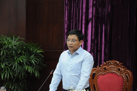 Bộ trưởng gợi ý mua cát thương mại ở Vĩnh Long làm cao tốc- Ảnh 1. Bộ trưởng Bộ Giao thông vận tải gợi ý mua cát thương mại của Vĩnh Long làm cao tốc Cần Thơ - Cà Mau để kịp tiến độ - Ảnh: M.L.