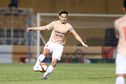 Asian Cup 2023: Cơ hội của Nguyễn Filip và Hồ Tấn Tài- Ảnh 2. Hồ Tấn Tài cần thể hiện bản thân để chiếm suất đá chính tại tuyển Việt Nam - Ảnh: HOÀNG TÙNG