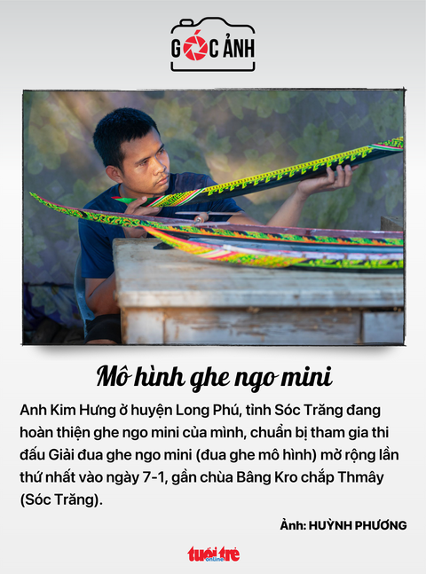 Mô hình ghe ngo mini - Ảnh: HUỲNH PHƯƠNG Mô hình ghe ngo mini - Ảnh: HUỲNH PHƯƠNG