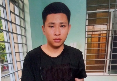 Bắt 5 thanh niên ở Long An cầm súng bắn vào nhóm đối thủ- Ảnh 1. Lê Nhựt Minh, 1 trong 5 thanh niên giải quyết mâu thuẫn bằng súng đã bị bắt - Ảnh: Công an cung cấp