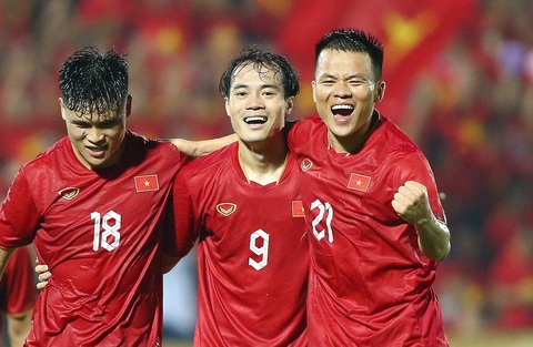 Đội tuyển Việt Nam nhận gần 5 tỉ đồng từ AFC- Ảnh 1. VFF nhận khoản hỗ trợ gần 5 tỉ đồng cho đội tuyển Việt Nam - Ảnh: HOÀNG TÙNG
