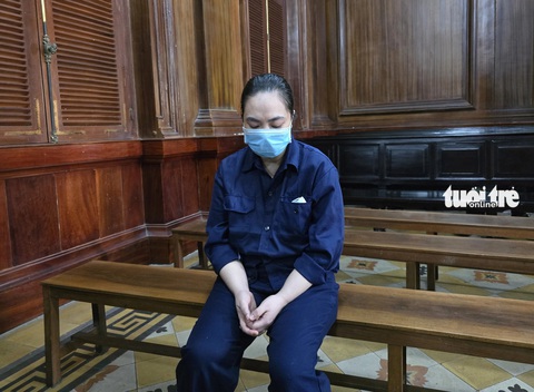 Dùng chổi đánh làm chết bé 17 tháng tuổi, bảo mẫu ở quận 7 lãnh án tù chung thân- Ảnh 1. Bị cáo Nguyễn Ngọc Phượng tại tòa - Ảnh: Đ.T.