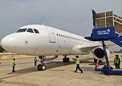 Tàu dự phòng của Pacific Airlines sẵn sàng cho hãng khác thuê khi cần- Ảnh 1. Tàu bay thuê mới bay Tết của Pacific Airlines - Ảnh: BL