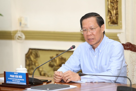 TP.HCM ra mắt Trung tâm Chuyển đổi số- Ảnh 1. Chủ tịch UBND TP.HCM Phan Văn Mãi chủ trì họp Ban chỉ đạo chuyển đổi số - Ảnh: L.T