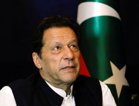 Cựu thủ tướng Pakistan nhận án 10 năm tù vì tội làm rò rỉ thư mật- Ảnh 1. Cựu thủ tướng Pakistan Imran Khan - Ảnh: REUTERS