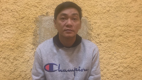 Quảng cáo bán mũ trên mạng xã hội để lừa đảo, chiếm đoạt tài sản- Ảnh 1. Nghi phạm Dương Minh Châu tại cơ quan công an - Ảnh Công an Thanh Hóa cung cấp